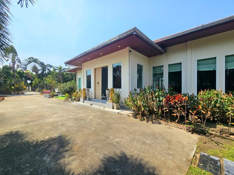 Private Villa near Black Mountain, Prachuap Khiri Khan