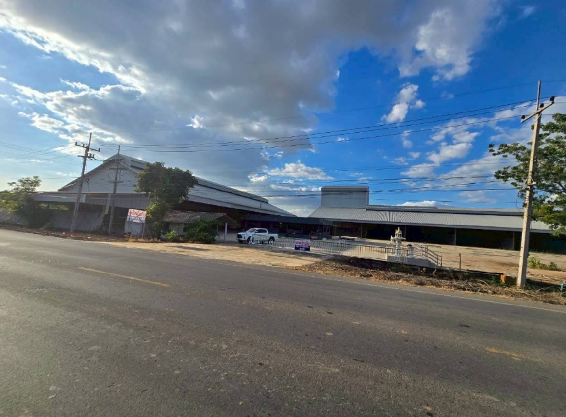 Warehouse in Saraphaya, Chai Nat Province