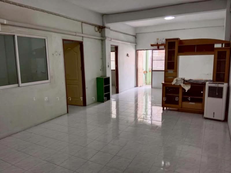 Rungroj Condotel, Bangkok