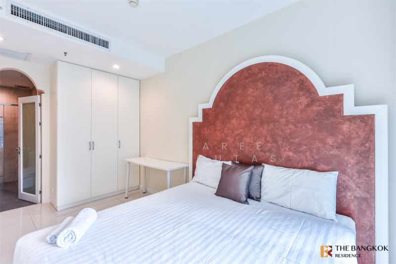 Noble Reveal, Bangkok