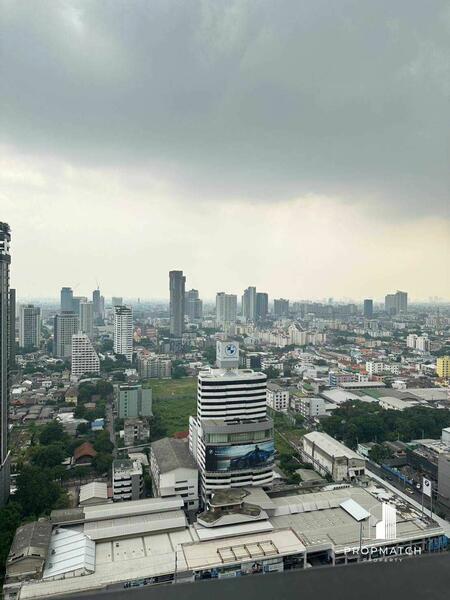 Equinox Phahol Vibha, Bangkok