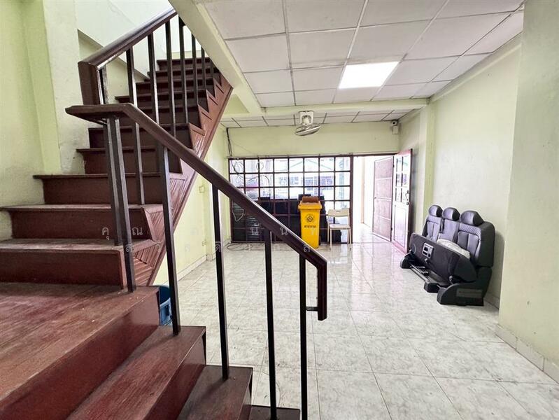 หมู่บ้านกอบกาญจน์, Nonthaburi