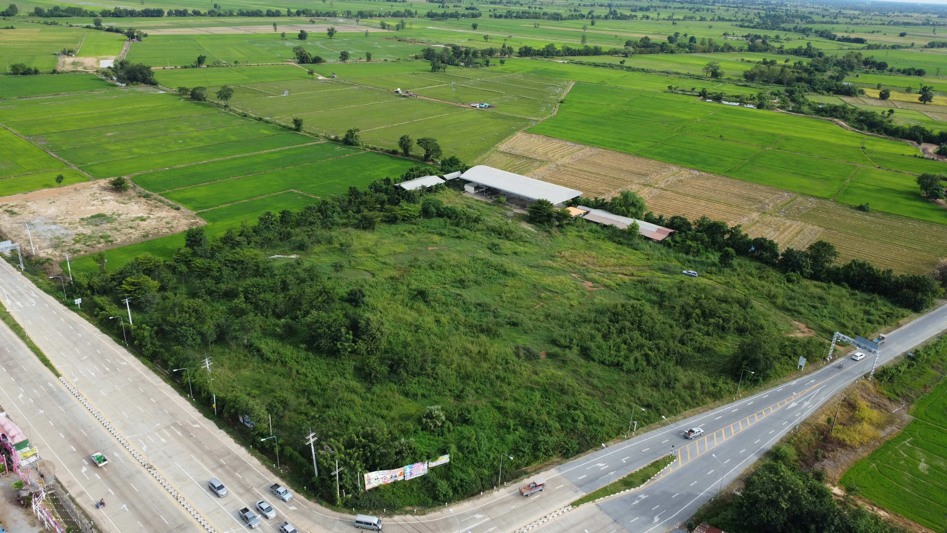 ที่ดินพร้อมบ้าน 7 หลัง (สวรรค์โลก) จังหวัดสุโขทัย