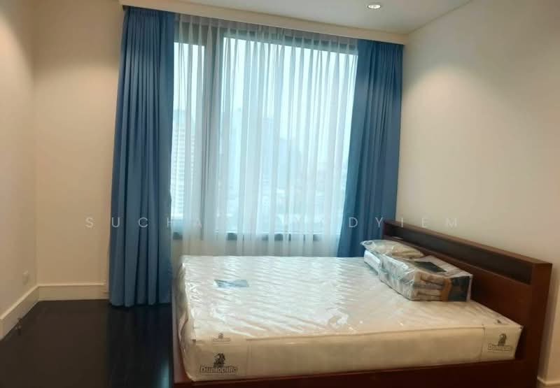 AGUSTON Sukhumvit 22, Bangkok