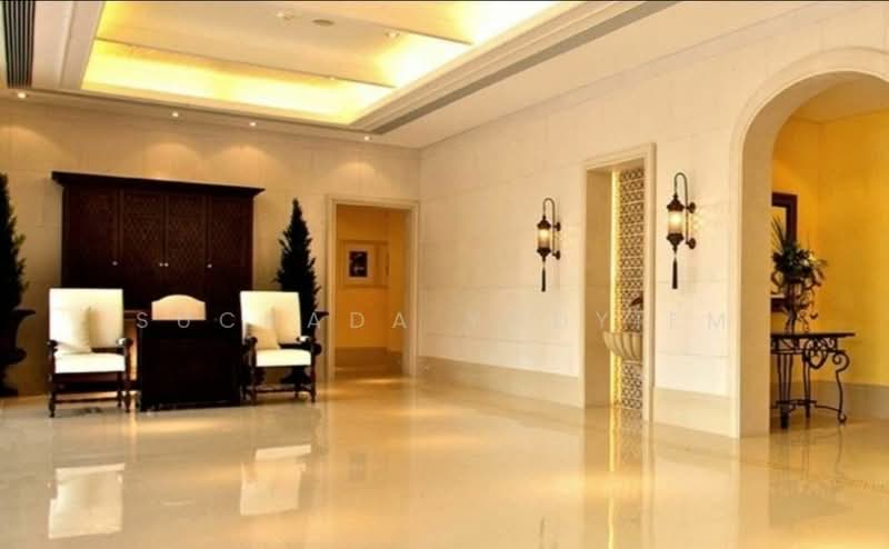 AGUSTON Sukhumvit 22, Bangkok