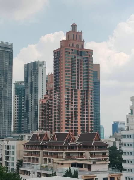 AGUSTON Sukhumvit 22, Bangkok