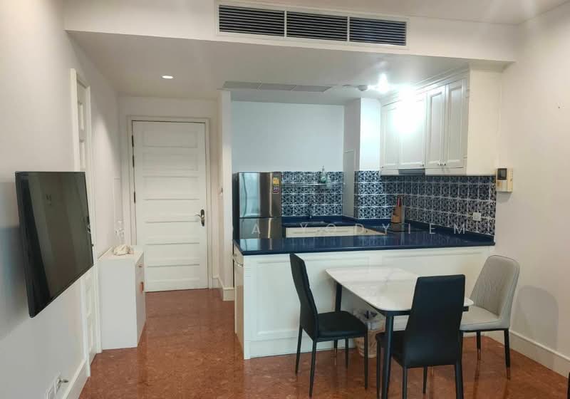 AGUSTON Sukhumvit 22, Bangkok