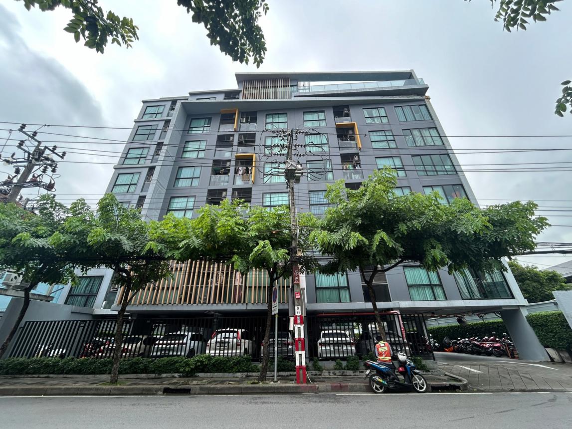 Condominium Library House Ratchanaphum Bangkok Yai Bangkok