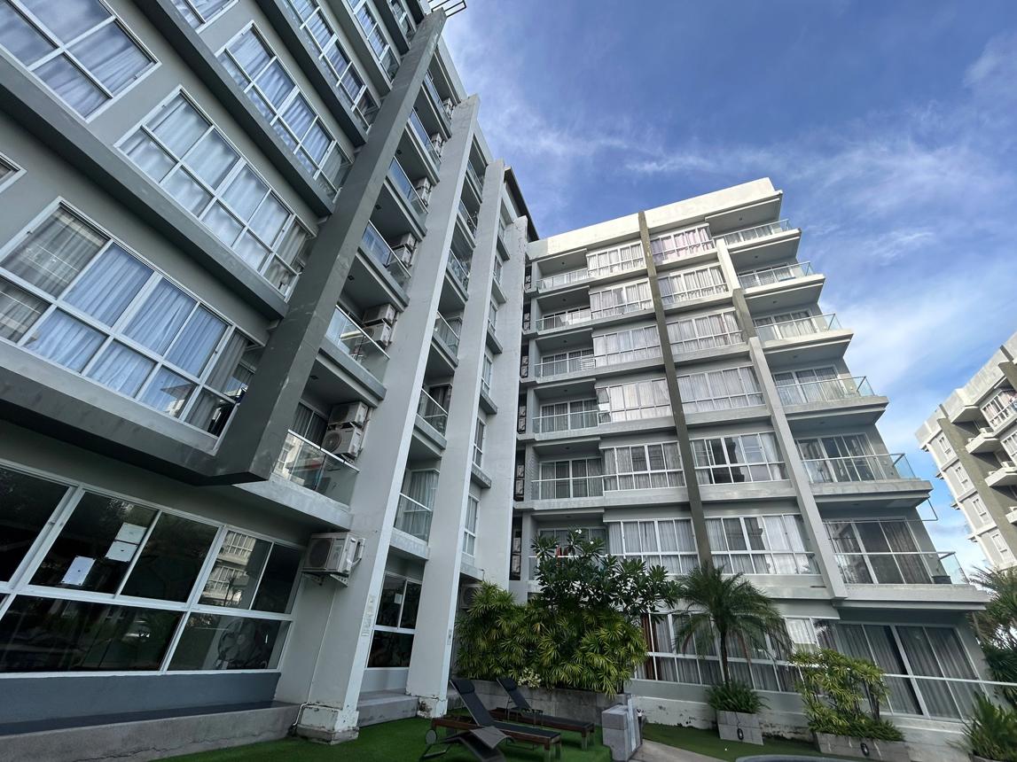 Condominium The Ultimate Season Park in Rayong Province, Rayong