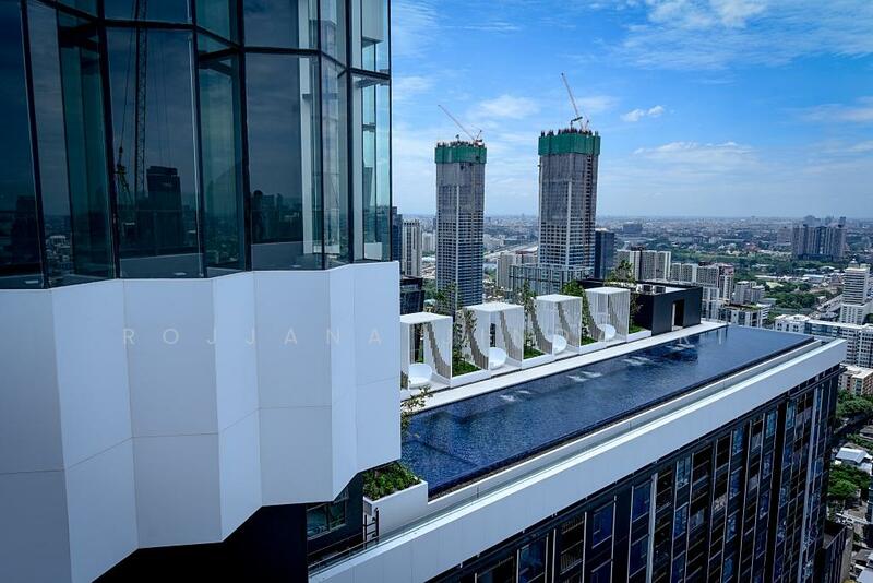 Life Asoke-Rama 9, Bangkok