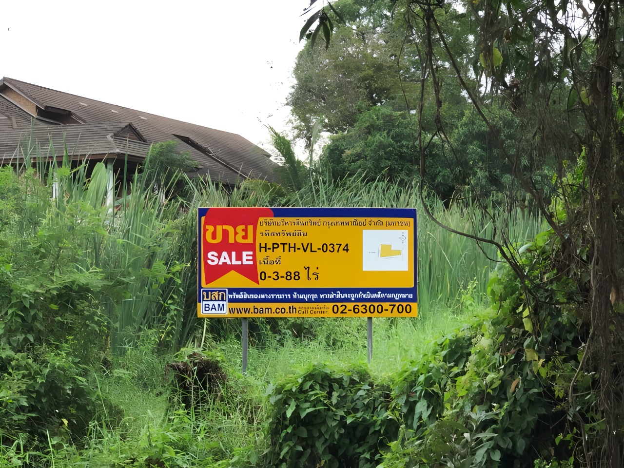 Empty land, 2 riverside roads, Pathum Thani.