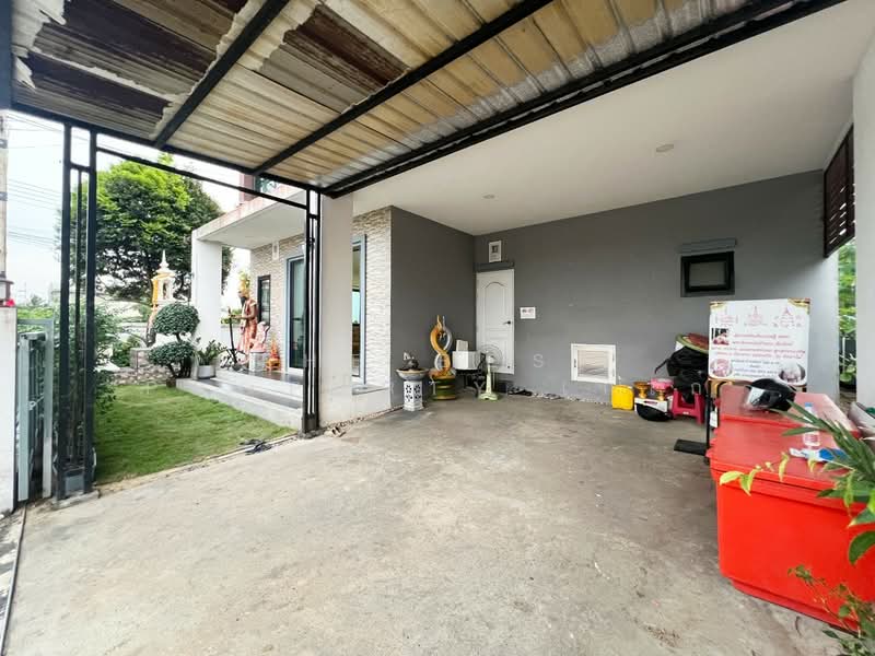 ดิ ไอริช ปิ่นเกล้า-สาย5 (The Irish Pinklao-Sai5), Nakhon Pathom