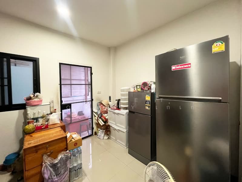 ดิ ไอริช ปิ่นเกล้า-สาย5 (The Irish Pinklao-Sai5), Nakhon Pathom