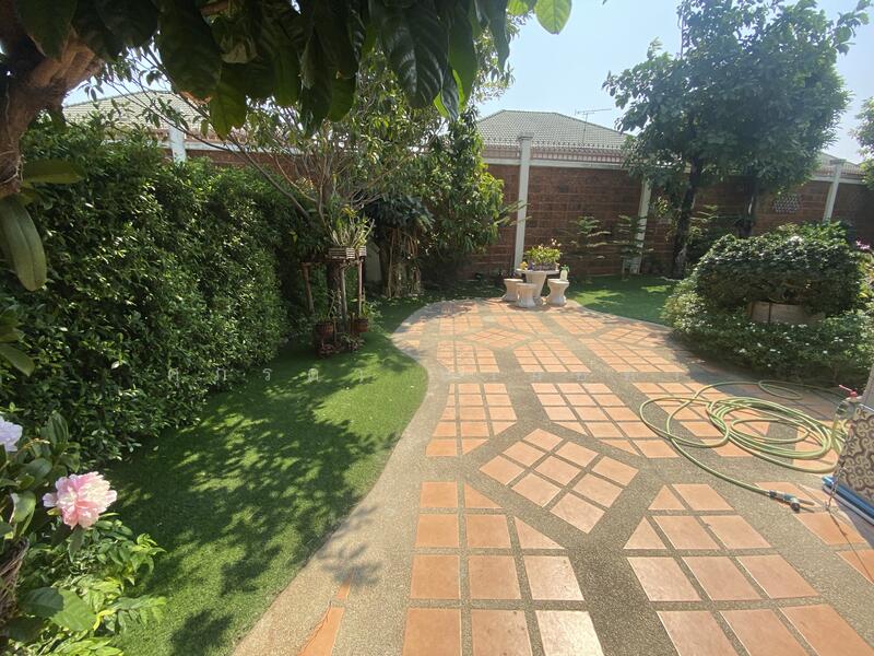 Laddarom Elegance Kaset-Nawamin, Bangkok