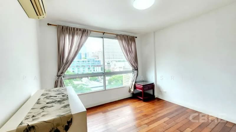49 Plus, bangkok