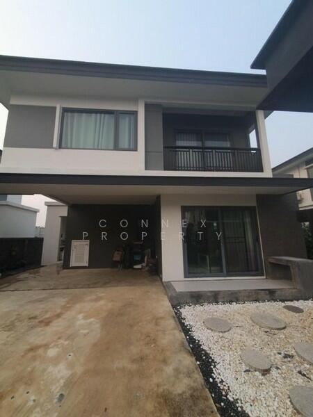 Britania Bangna-KM.12, Samut Prakan