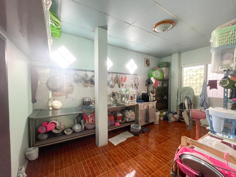 บ้านเดี่ยว 2 ชั้น ทำเลดี ซอยเคหะร่มเกล้า29, Bangkok