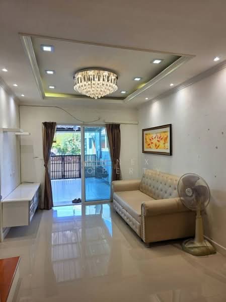 Lio Elite Kanchanaphisek-Westgate, Nonthaburi