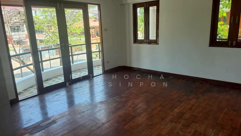 3-BR House, Bangkok