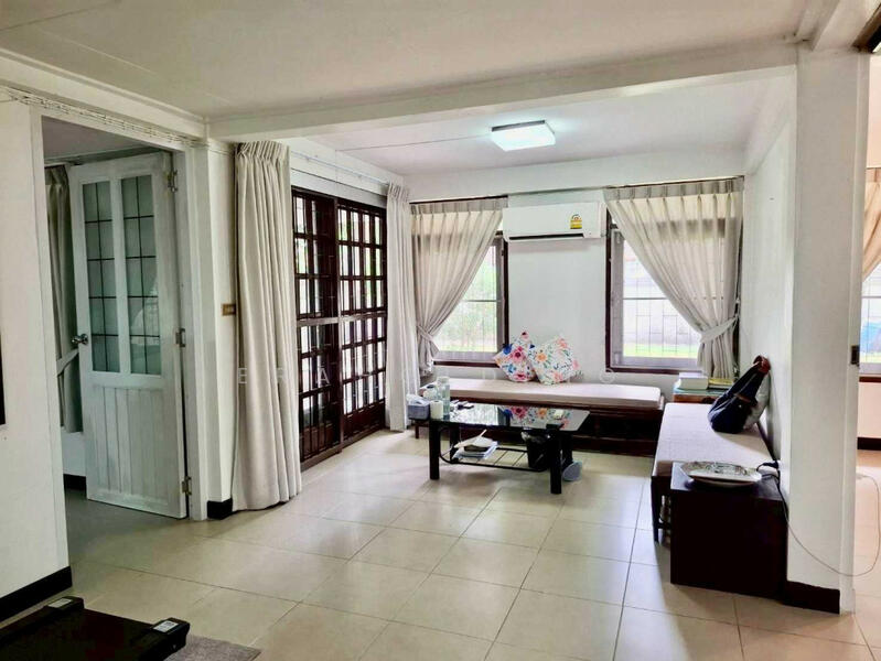 Baan Mittraphap 2, Bangkok