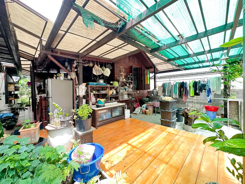 บ้านเดี่ยว บ้านทรงไทยโมเดิร์น ซ.นนทบุรี 8 ประชาอุทิศ 18 แยก 3, Nonthaburi