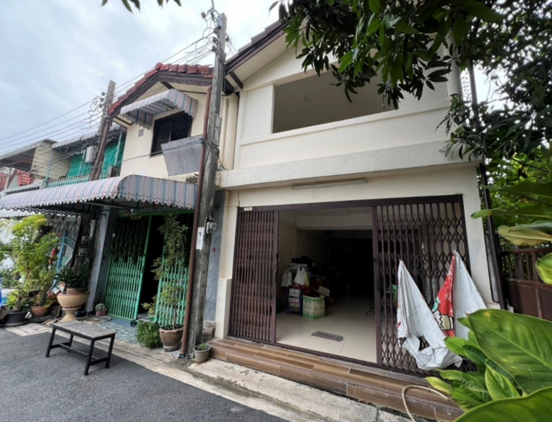 Townhouse in Rat Burana, Bangkok