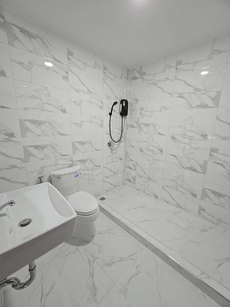 4-BR Townhouse, Bangkok