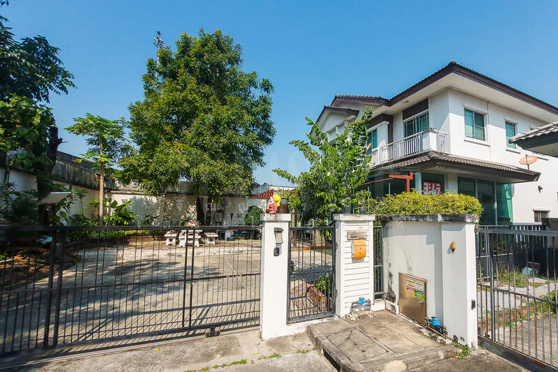 Baan Nantawan Srinakarin, Samut Prakan