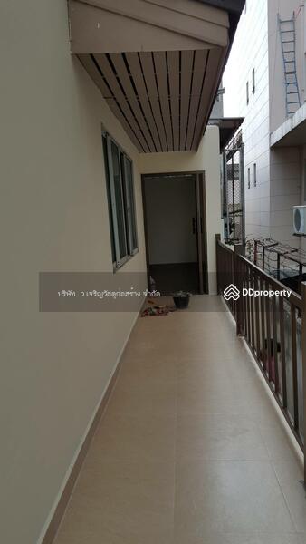 ขายโฮมออฟฟิศ 3 ชั้น 35 ตรว. สุขุมวิท 62 แยก 1 ห้องริม 3 นอน จอดรถ 4 คัน 8.9 ล้าน ล้, Bangkok