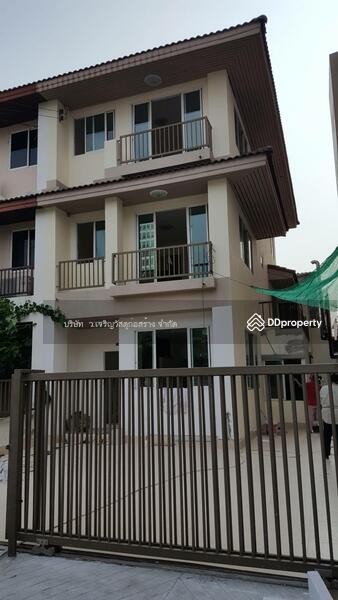 ขายโฮมออฟฟิศ 3 ชั้น 35 ตรว. สุขุมวิท 62 แยก 1 ห้องริม 3 นอน จอดรถ 4 คัน 8.9 ล้าน ล้, Bangkok