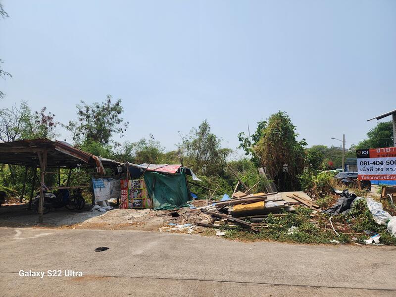 Vacant land for sale in Thai Prakan 3 Village, Theparak Road, near Bangna and Suvarnabhumi Airport., Samut Prakan