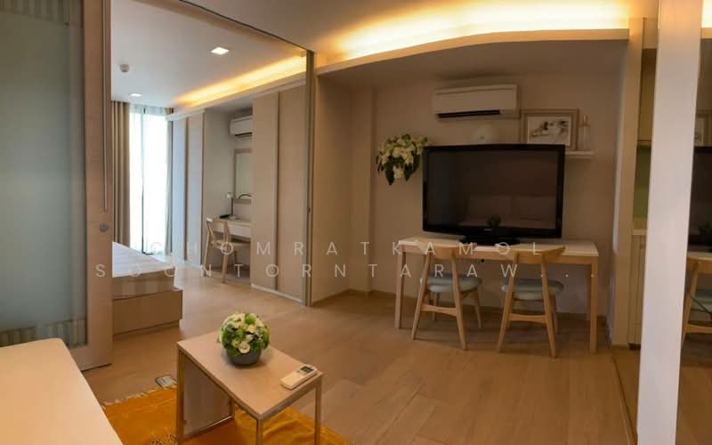 Liv @ 49, bangkok
