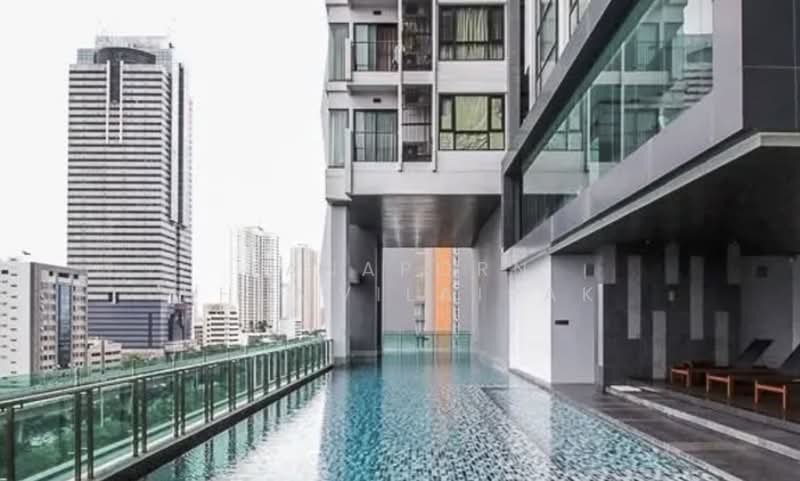 Fuse Sathorn-Taksin, Bangkok