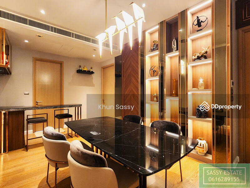 Magnolias Waterfront Residences, Bangkok