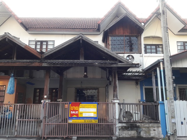ทาวน์เฮ้าส์ โครงการศรีทับทิม อ.เมืองนนทบุรี จ.นนทบุรี