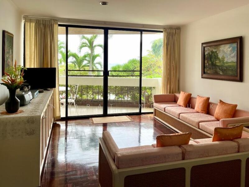 Garden Cliff 2 condominiums, Chon Buri (Pattaya)
