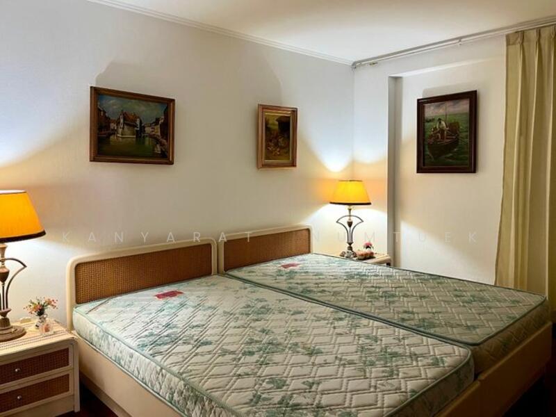 Garden Cliff 2 condominiums, Chon Buri (Pattaya)