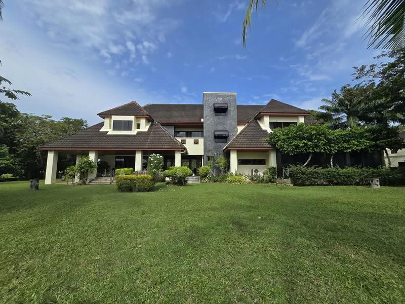 Blue Canyon Golf And Country Club, Phuket