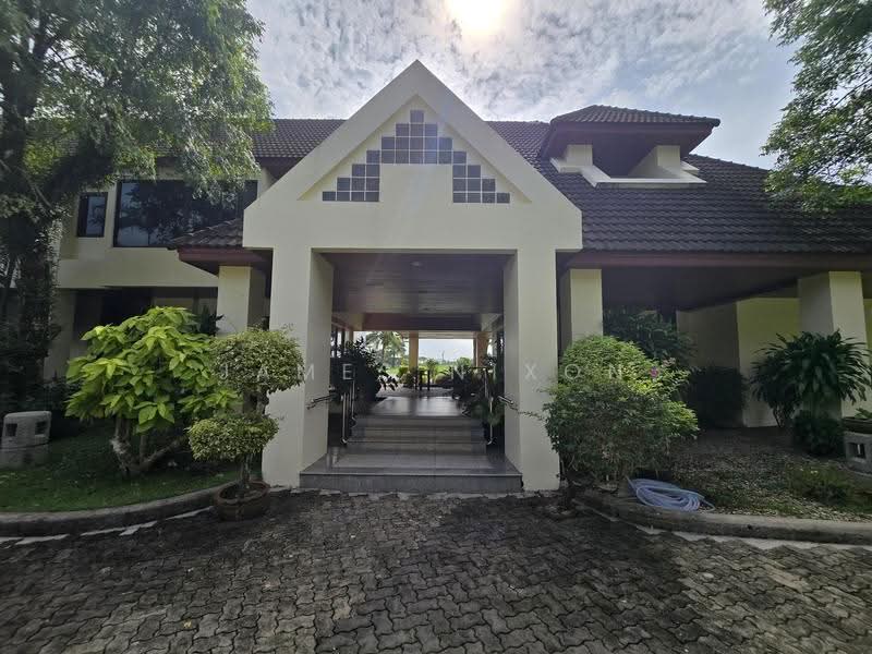 Blue Canyon Golf And Country Club, Phuket