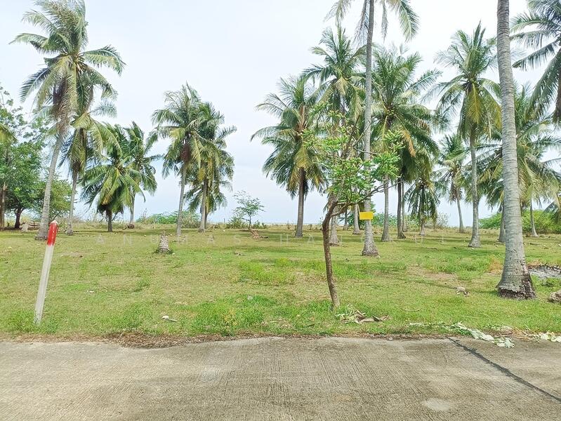 ที่ดินริมชายหาด บ่อนอก 2 ไร่ 1งาน 92.7 ตรว., Prachuap Khiri Khan