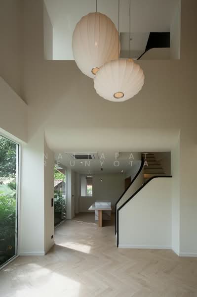 2-BR Townhouse, Bangkok