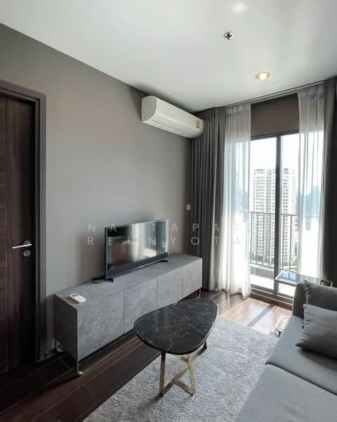C Ekkamai, Bangkok