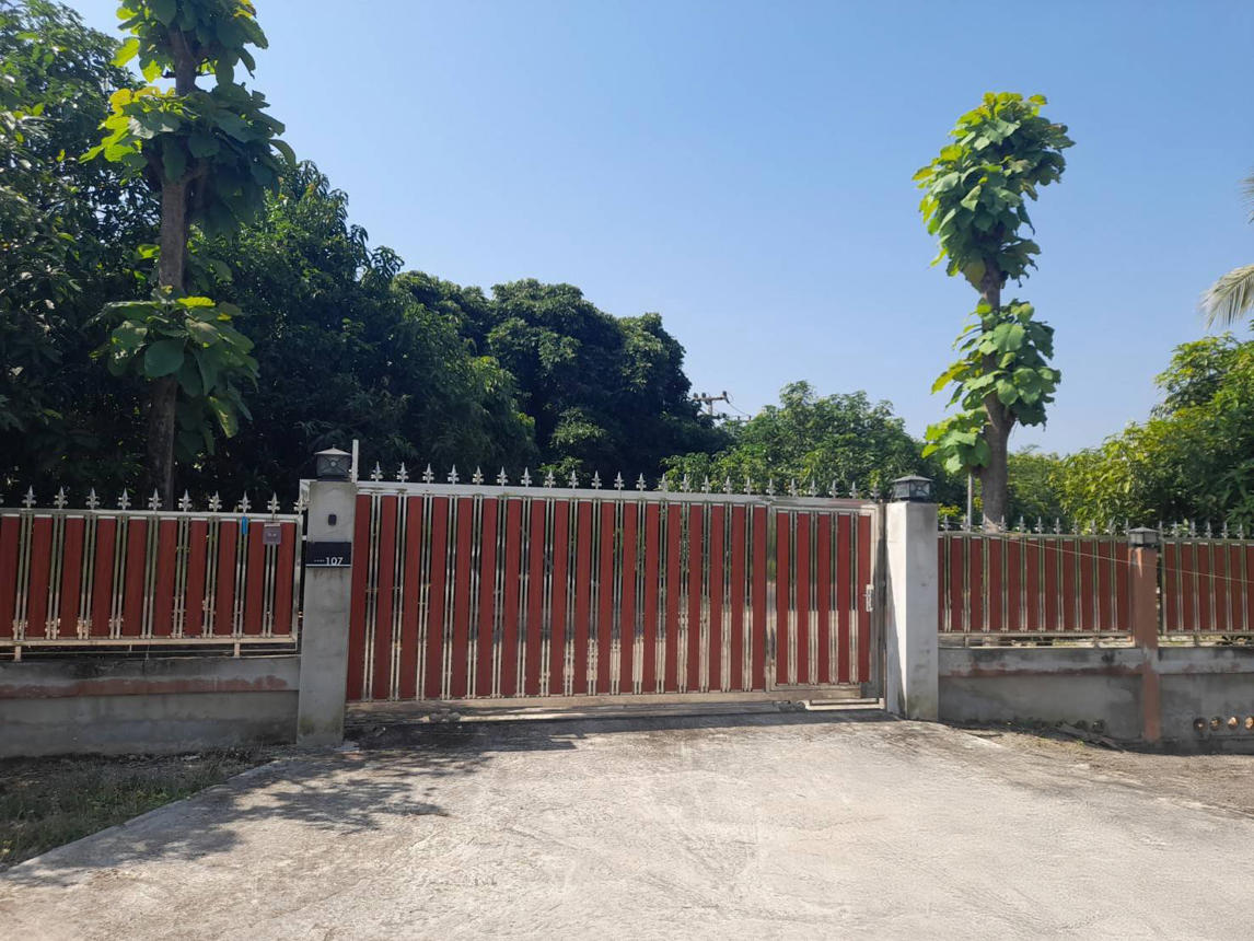 Single-detached house, outside Lamphun Park, Pa Sang, Lamphun