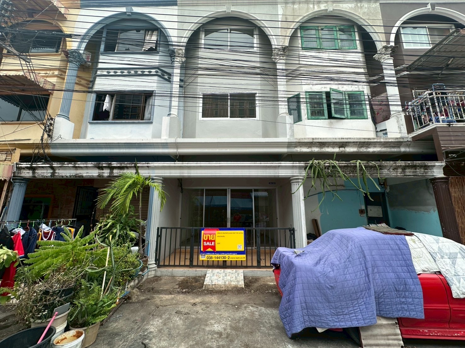 บ้านพักอาศัย 3 ชั้น ชลบุรี : ปรับปรุงใหม่
