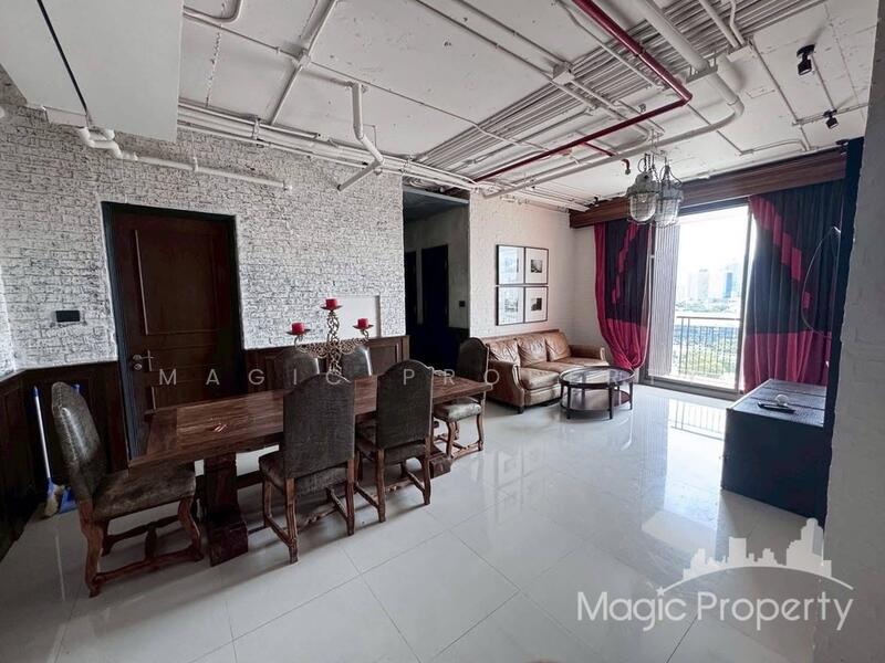 AGUSTON Sukhumvit 22, Bangkok