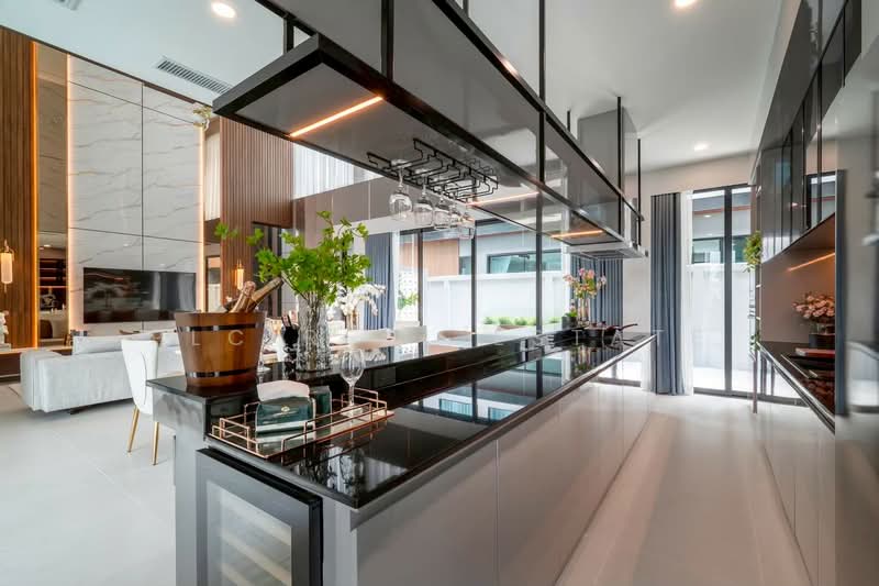 Luxury Pool Villa for Sale Mabprachan East Pattaya, Chon Buri (Pattaya)