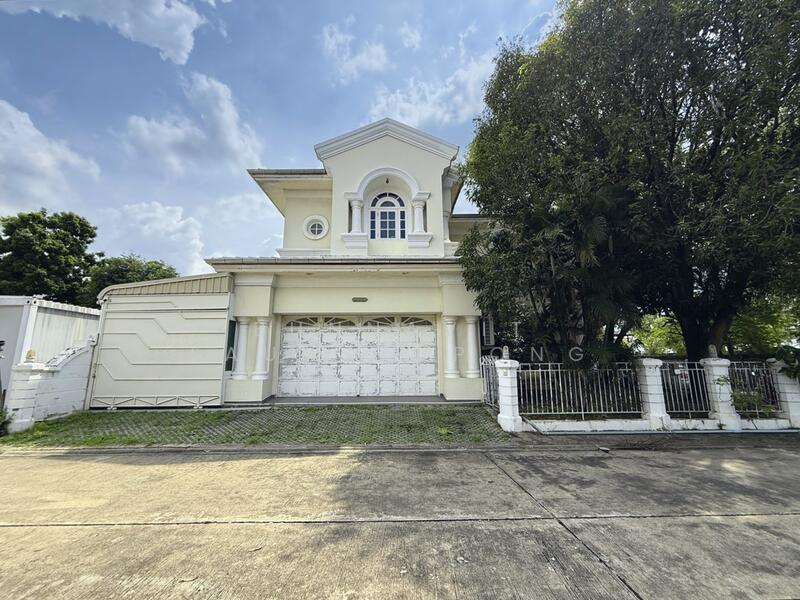 Beverly Hills Chaengwattana, Bangkok