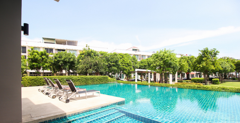 Townplus Prachauthit, Bangkok