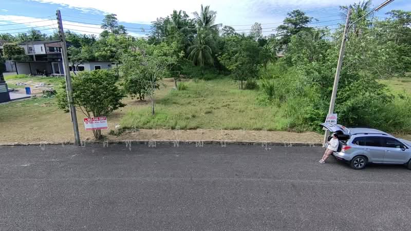 ขายที่ดิน จัดสรร 125ตรว. โครงการบ้านเนินน้ำ แวดล้อมด้วยธรรมชาติ เหมาะสร้างบ้านพัก ตะเคียนเตี้ย, Chon Buri (Pattaya)
