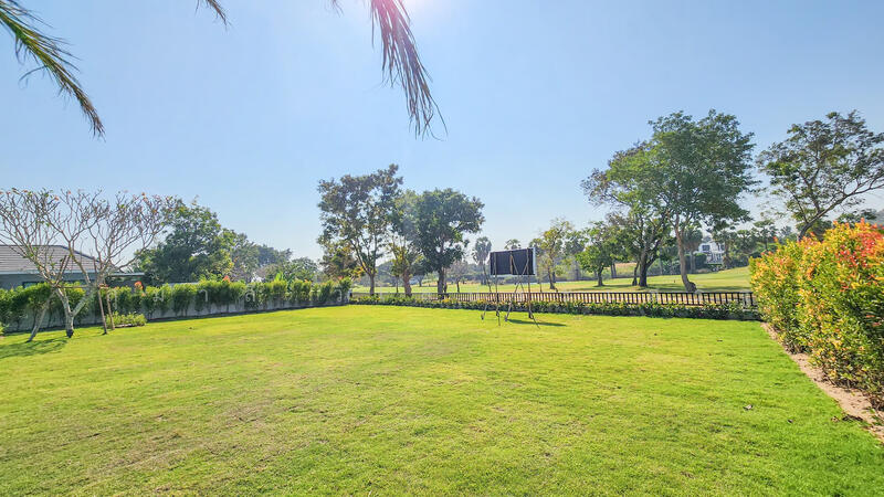 Palm Hills Golf Club and Residence, Phetchaburi